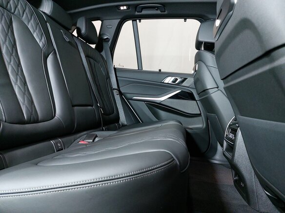 2025 BMW X5 40i IV (G05/G18) Рестайлинг, серый, 15350000 рублей - вид 22
