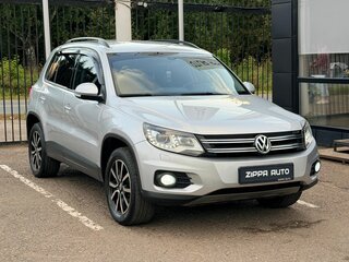 2011 Volkswagen Tiguan I Рестайлинг, серебристый, 1599000 рублей, вид 1