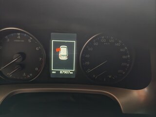 2017 Toyota RAV4 IV (XA40) Рестайлинг, белый, 2600000 рублей, вид 4