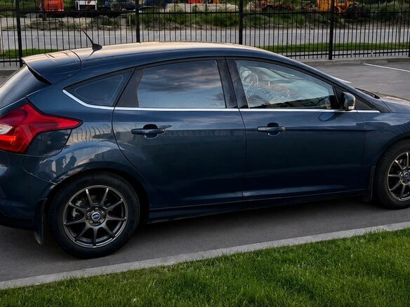 2011 Ford Focus III, серый, 730000 рублей - вид 2
