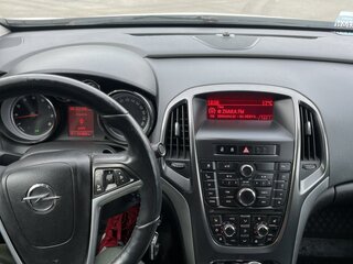 2013 Opel Astra J Рестайлинг, белый, 730000 рублей, вид 4