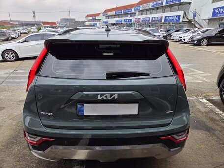 2023 Kia Niro II, серый, 1950044 рублей, вид 4