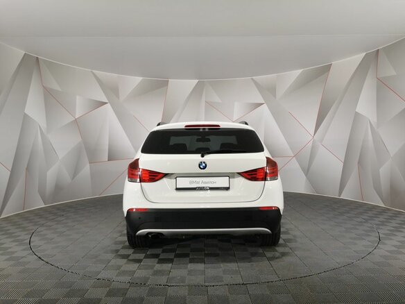 2012 BMW X1 18i I (E84), белый, 1345000 рублей - вид 3