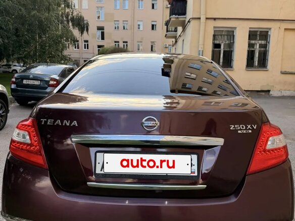 2009 Nissan Teana II (J32), пурпурный - вид 5