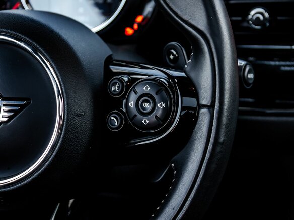 2020 Mini Clubman JCW John Cooper Works II Рестайлинг, зелёный, 3100000 рублей - вид 22