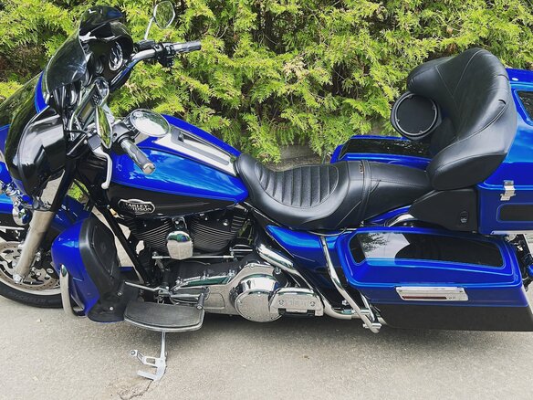 2008 Harley-Davidson Electra Glide, синий, 860000 рублей - вид 4