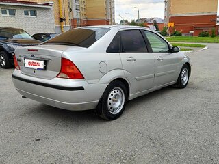 2004 Ford Focus I Рестайлинг, серебристый, 170000 рублей, вид 3