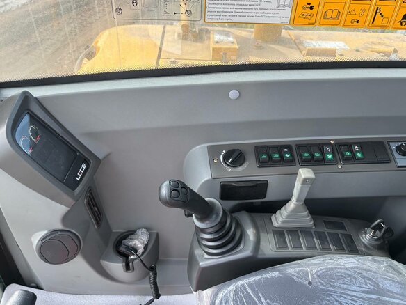 2026 LGCE E660FL, жёлтый, 4400000 рублей - вид 9