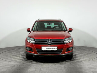 2012 Volkswagen Tiguan I Рестайлинг, красный, 1800000 рублей, вид 2