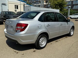 2026 Lada (ВАЗ) Granta I Рестайлинг, серебристый, 1007000 рублей, вид 3