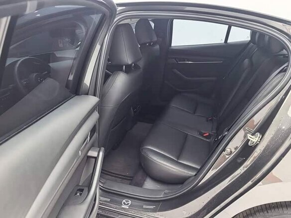 2022 Mazda 3 Axela IV (BP), серый, 1209999 рублей - вид 15