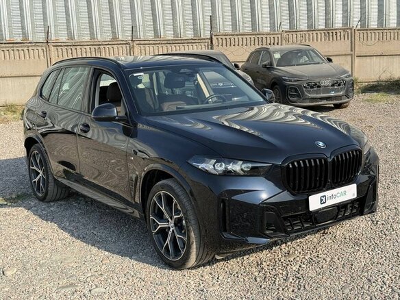 2025 BMW X5 Long 30Li IV (G05/G18) Рестайлинг, чёрный, 8254300 рублей - вид 2