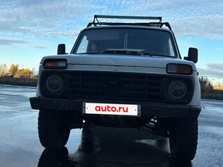 1998 Lada (ВАЗ) 2121 (4x4) I Рестайлинг, белый, 250000 рублей, вид 1