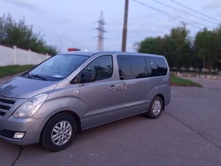 2015 Hyundai H-1 II Рестайлинг, серый, 1549000 рублей, вид 2