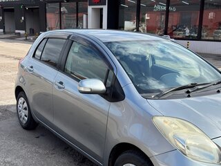 2009 Toyota Vitz II (XP90), серый, 600000 рублей, вид 1