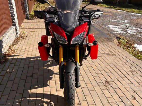 2015 Yamaha MT-09 Tracer (FJ-09), красный, 700000 рублей - вид 5