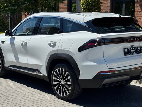 2026 Geely Galaxy M7, белый, 3649999 рублей, вид 3