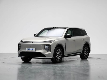 2026 Changan Qiyuan Q07 31.7 kWh, серый, 3480000 рублей, вид 1