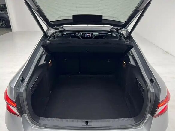 2025 Skoda Superb III Рестайлинг, серебристый, 3350000 рублей - вид 8