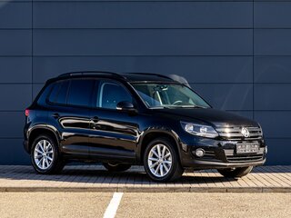 2016 Volkswagen Tiguan I Рестайлинг, чёрный, 1495000 рублей, вид 3