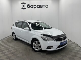 2011 Kia Ceed I Рестайлинг, белый, 970000 рублей, вид 4