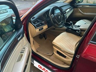 2010 BMW X6 50i 6-speed I (E71), красный, 1000000 рублей, вид 3