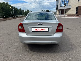 2011 Ford Focus II Рестайлинг, серебристый, 600000 рублей, вид 5