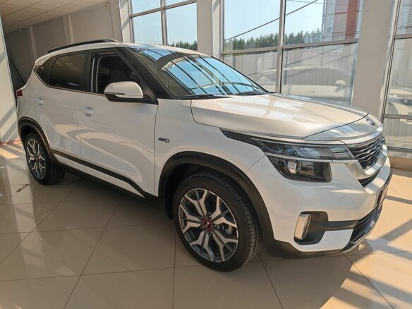 2020 Kia Seltos I, белый - вид 3