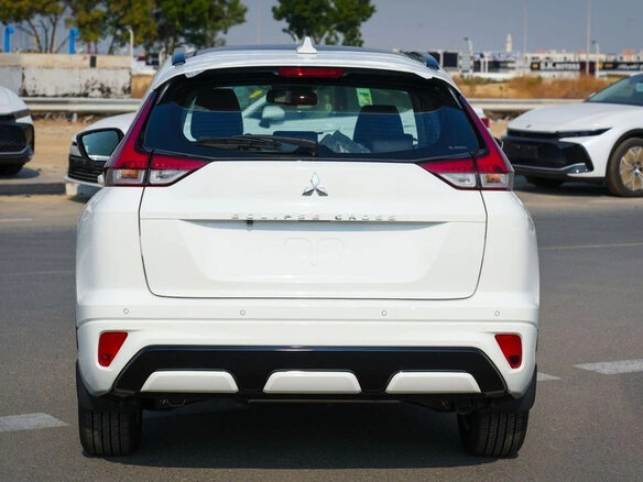 2026 Mitsubishi Eclipse Cross I Рестайлинг, белый, 3350000 рублей - вид 4