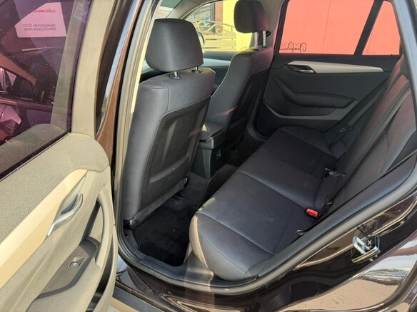 2014 BMW X1 20i I (E84) Рестайлинг, коричневый, 1480000 рублей - вид 11