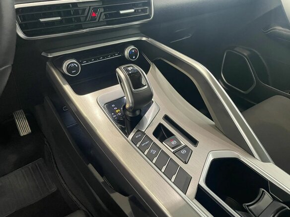 2020 Geely Coolray I, красный, 1540000 рублей - вид 15