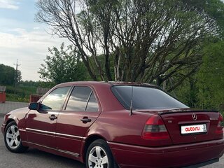 1993 Mercedes-Benz C-Класс 180 (PMS) I (W202), красный, 215000 рублей, вид 2