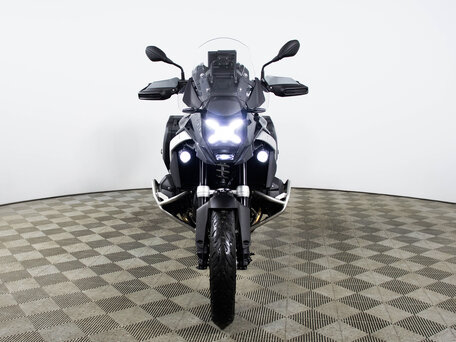 2025 BMW R 1300 GS, чёрный, 2698755 рублей, вид 4