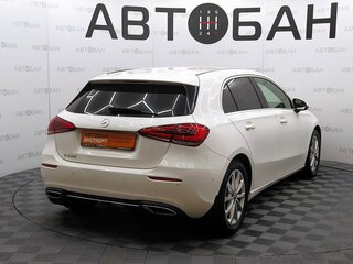 2019 Mercedes-Benz A-Класс 200 IV (W177), белый, 2349000 рублей, вид 3