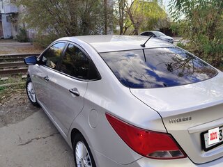 2015 Hyundai Solaris I Рестайлинг, серебристый, 750000 рублей, вид 5