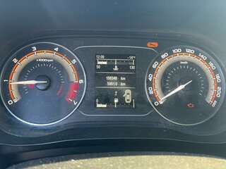 2024 Lada (ВАЗ) Vesta I Рестайлинг (NG), белый, 975000 рублей, вид 2