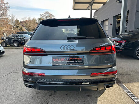 2026 Audi Q7 50 TDI II (4M) Рестайлинг 2, серый, 12590000 рублей, вид 4