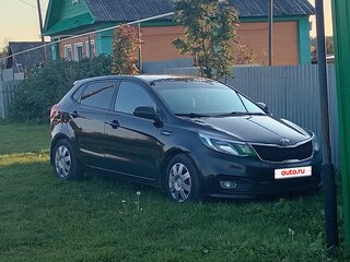 2016 Kia Rio III Рестайлинг, чёрный, 870000 рублей, вид 3