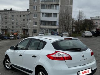 2012 Renault Megane III, белый, 600000 рублей, вид 4