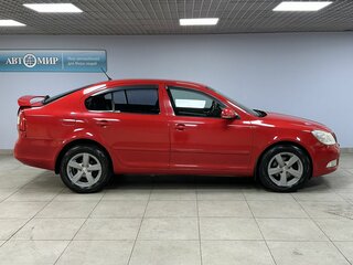 2009 Skoda Octavia DSG7 II (A5) Рестайлинг, красный, 575000 рублей, вид 4