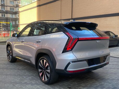 2026 Geely Atlas II, серебристый, 3150000 рублей, вид 5