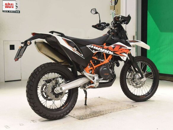 2017 KTM 690 Enduro R, белый, 880000 рублей - вид 4