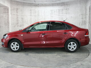 2018 Volkswagen Polo V Рестайлинг, красный, 1047000 рублей, вид 5