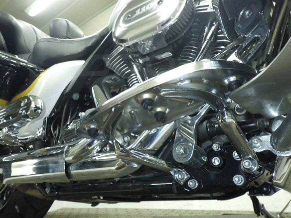2011 Harley-Davidson Electra Glide, серебристый, 1440000 рублей - вид 10