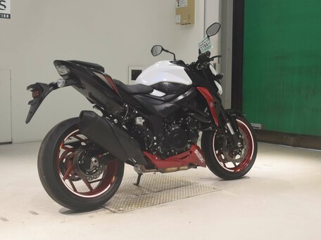 2020 Suzuki GSX-S 750, чёрный, 830000 рублей, вид 4