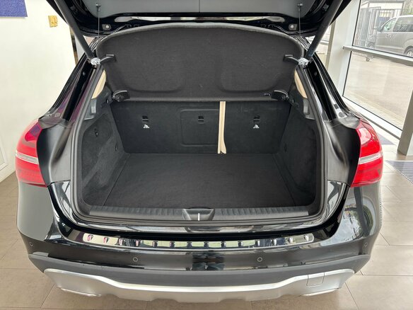 2018 Mercedes-Benz GLA 200 I (X156) Рестайлинг, чёрный, 3000000 рублей - вид 6