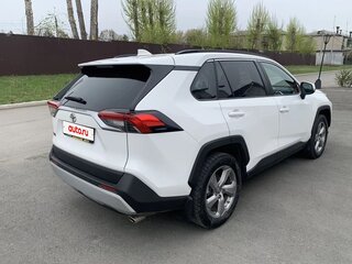 2019 Toyota RAV4 V (XA50), белый, 2700000 рублей, вид 3