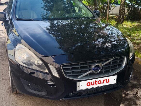 2011 Volvo S60 II, чёрный, 700000 рублей