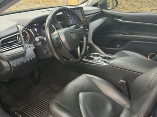 2021 Toyota Camry VIII (XV70) Рестайлинг, чёрный, 2900000 рублей, вид 5