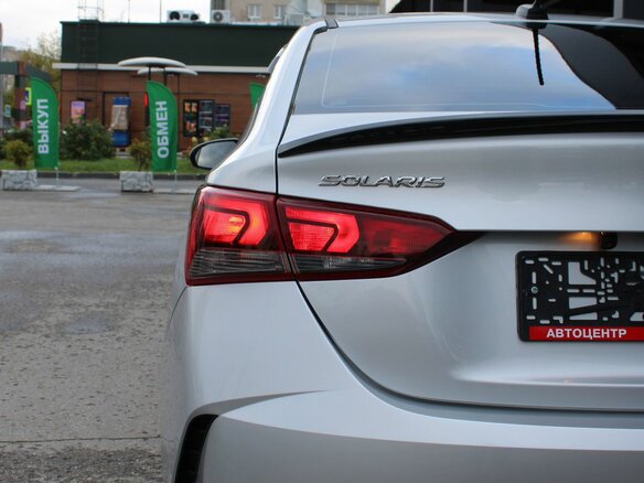 2020 Hyundai Solaris II Рестайлинг, серебристый, 1779000 рублей - вид 21